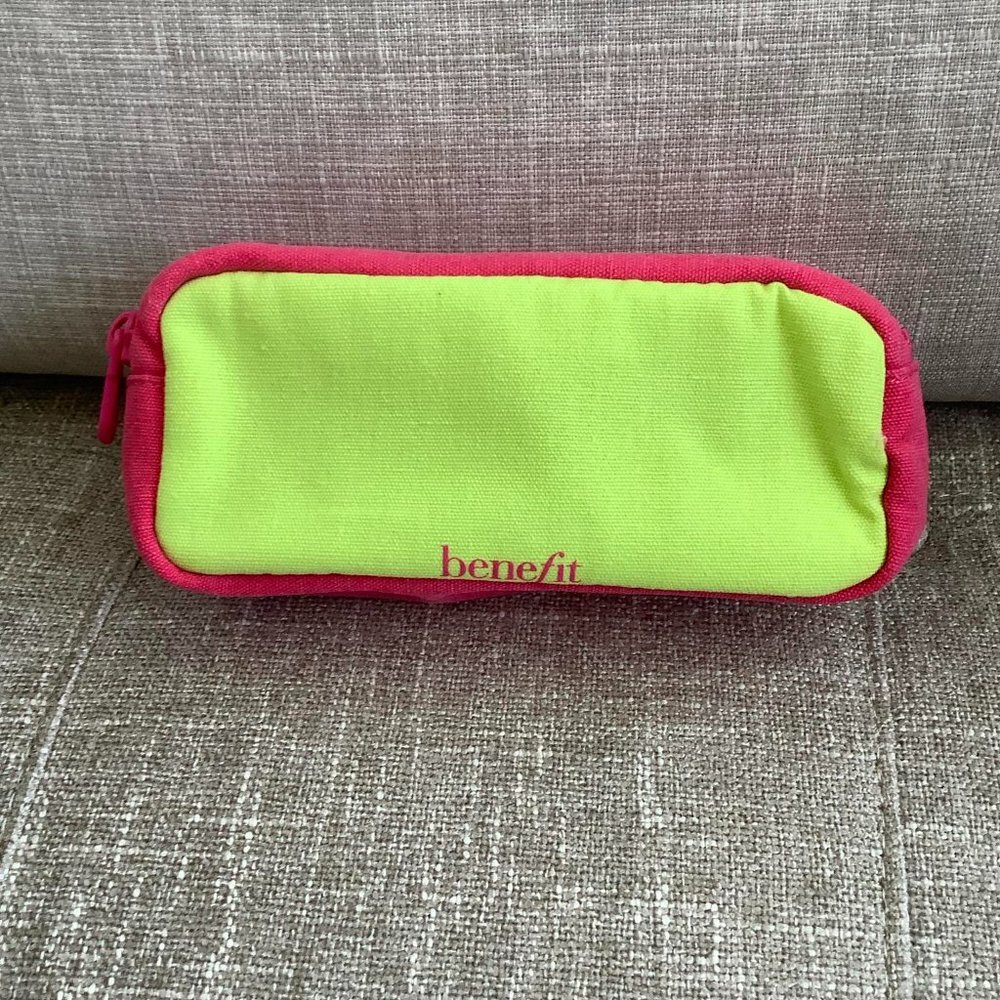 BENEFIT Cosmetics Travel Bag Bags